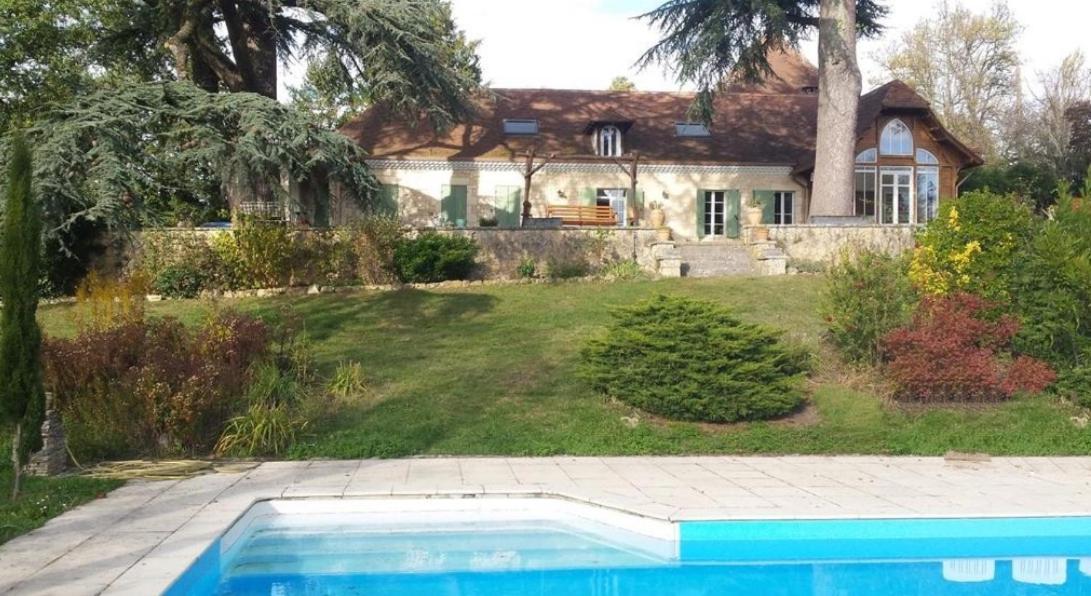 Les Deux Cedres Apartment Bergerac Exterior photo